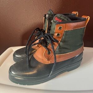 Thermolite Brand snow boot